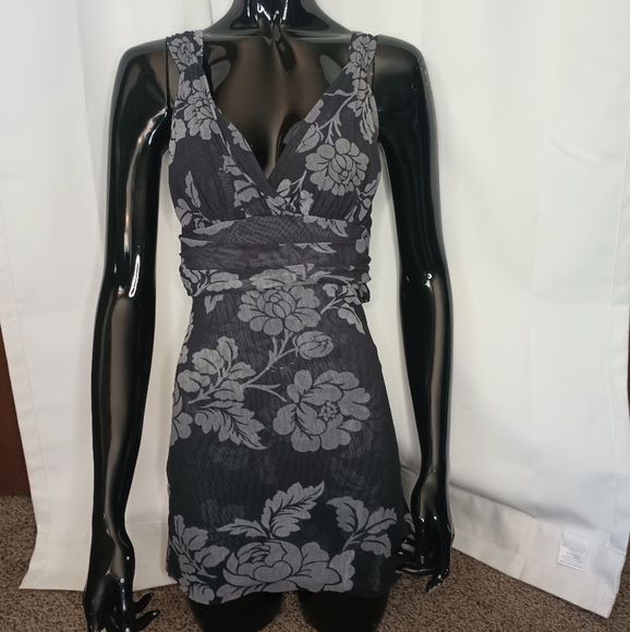 White House Black Market Dresses & Skirts - White House Black Market Y2K Babydoll Tank Top Medium Dark Floral Whimsigoth